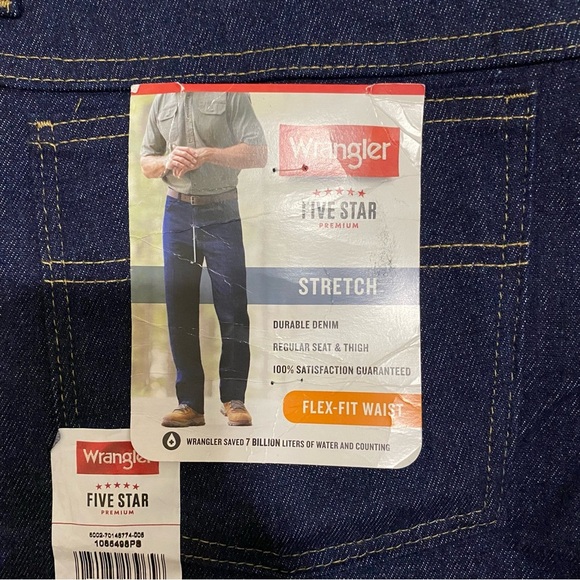 Wrangler Men's Deep Indigo Straight Jeans - Picture 3 of 9